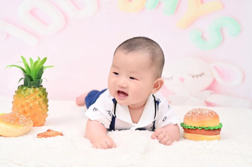 贵港宝宝眼角红血丝